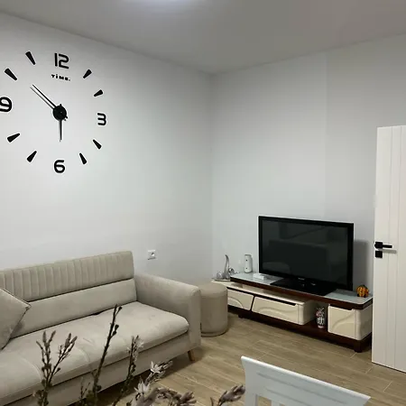 Apartment Huna