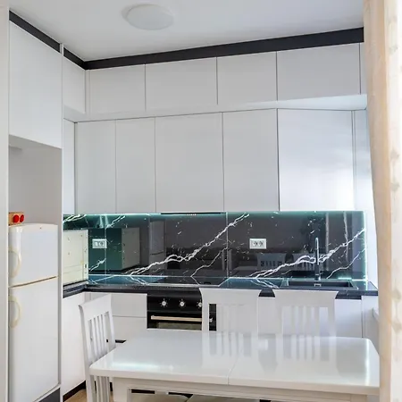 Apartment Huna